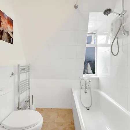 Dartford Town 3 Bed By Harlington Apartment Exterior photo