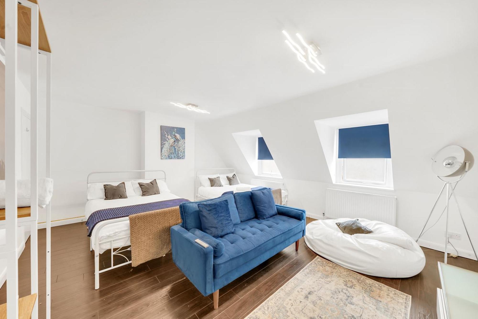 Town 3 Bed By Harlington * Dartford
