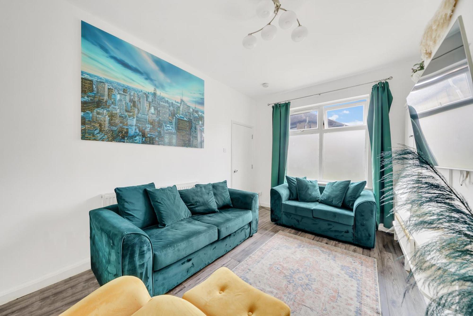Apartment Town 3 Bed By Harlington Dartford