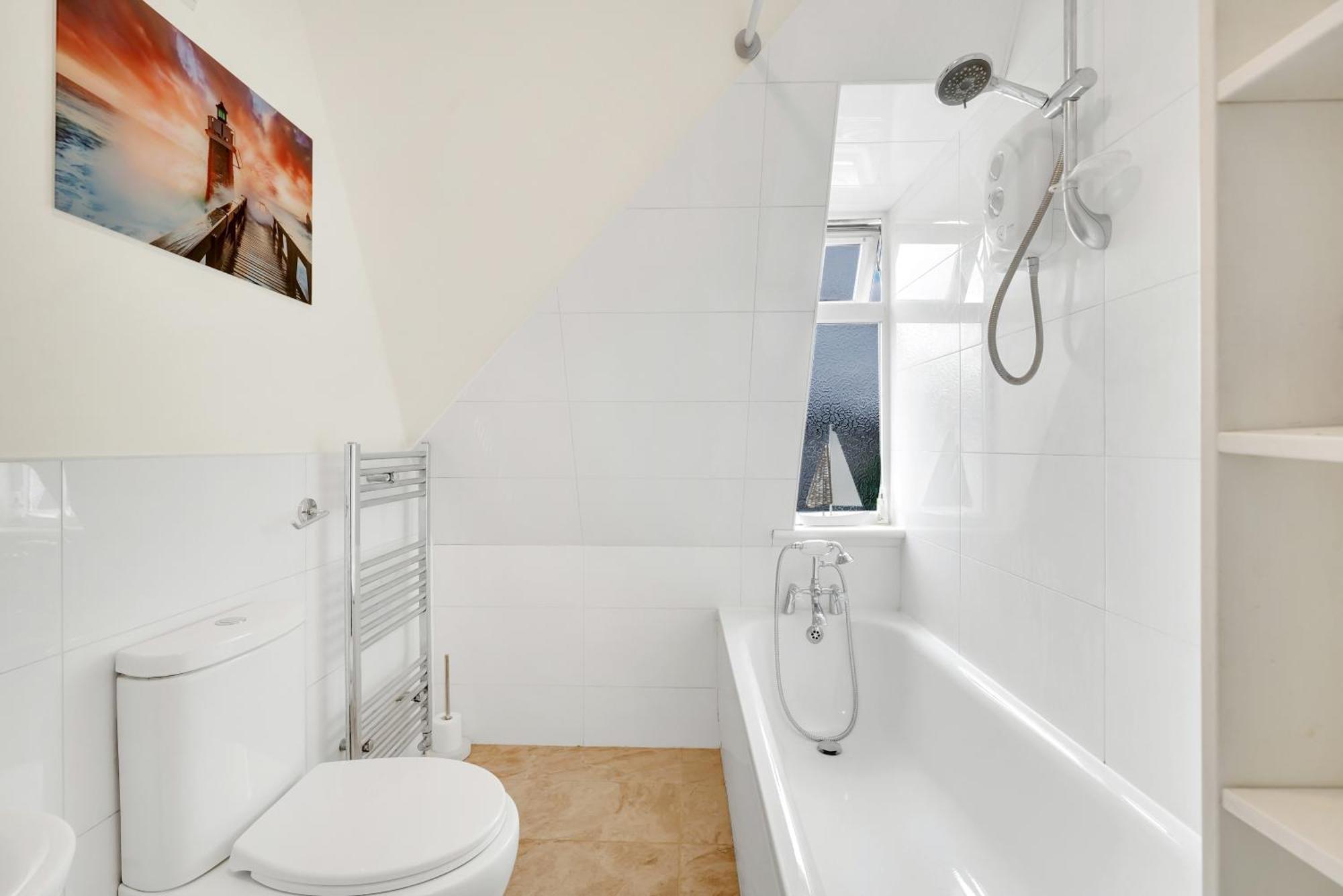 Apartment Town 3 Bed By Harlington